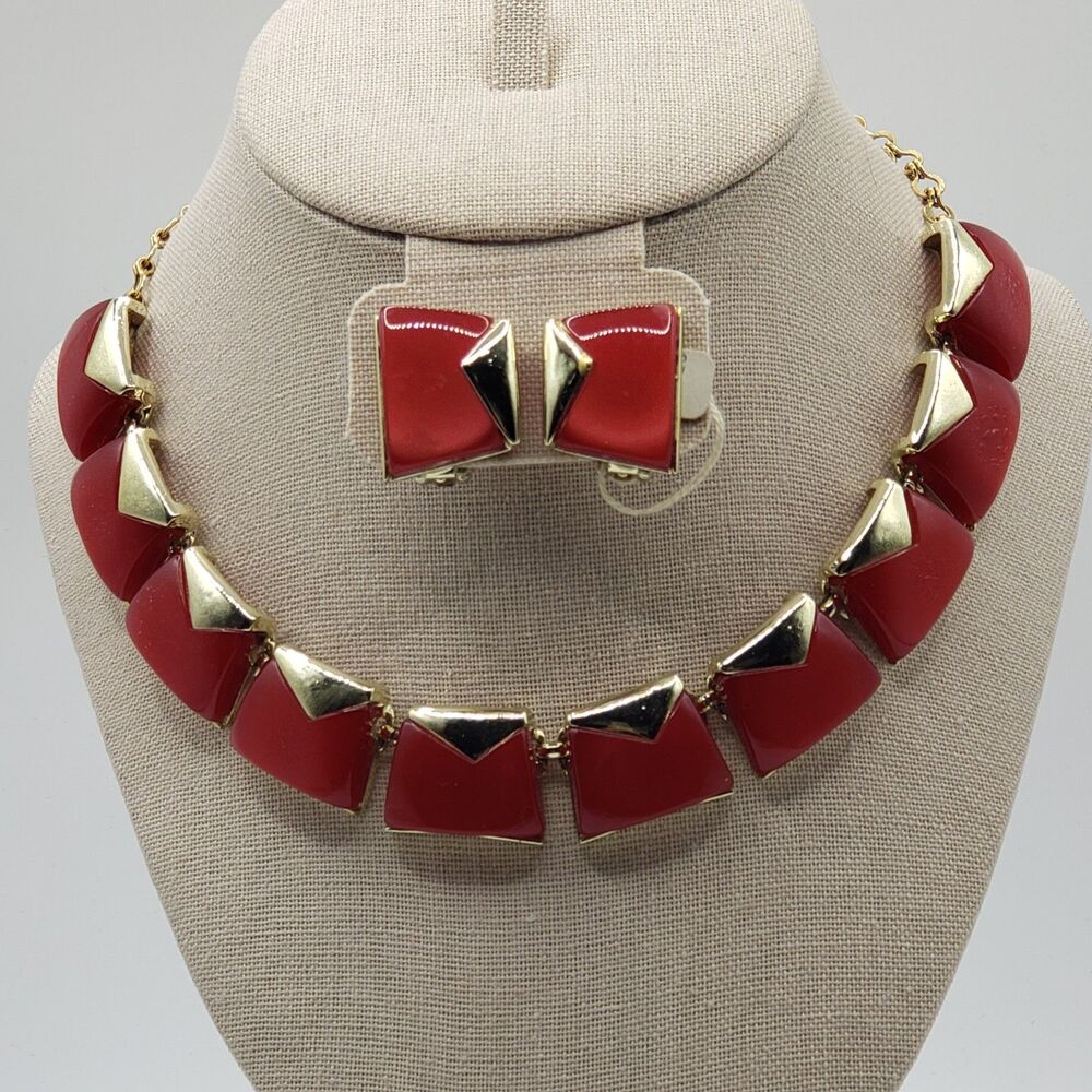 Mint CHAREL Red Thermoset Demi-Parure Necklace Earrings NOS w/ Famous-Barr Tags